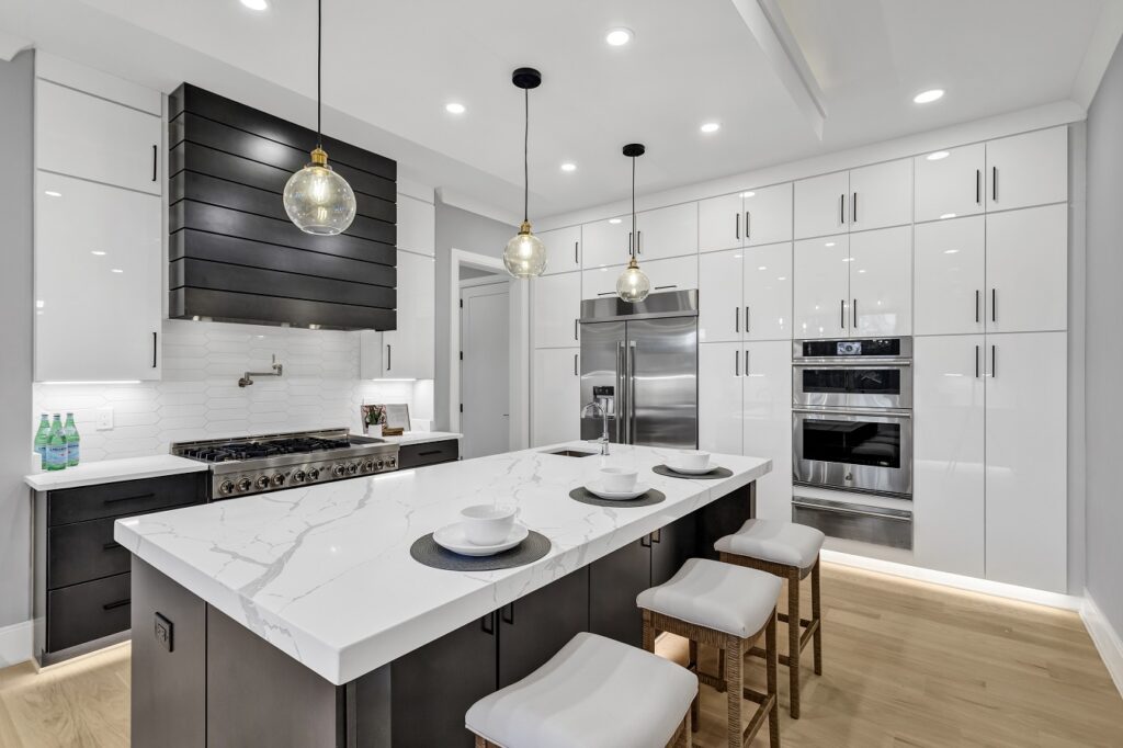 Quartz vs. Granite Countertops: Which Is Best for Your VA Kitchen?